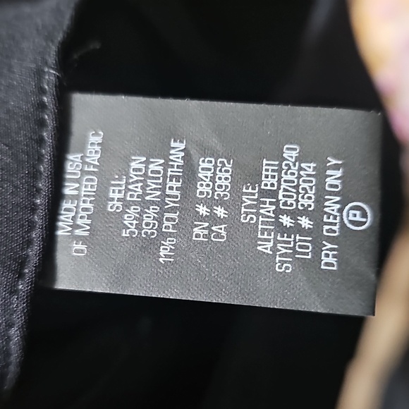 Theory Zippered Ankle‎ Black Alettah Pleated Crop Pants Size 2 - Picture 5 of 7